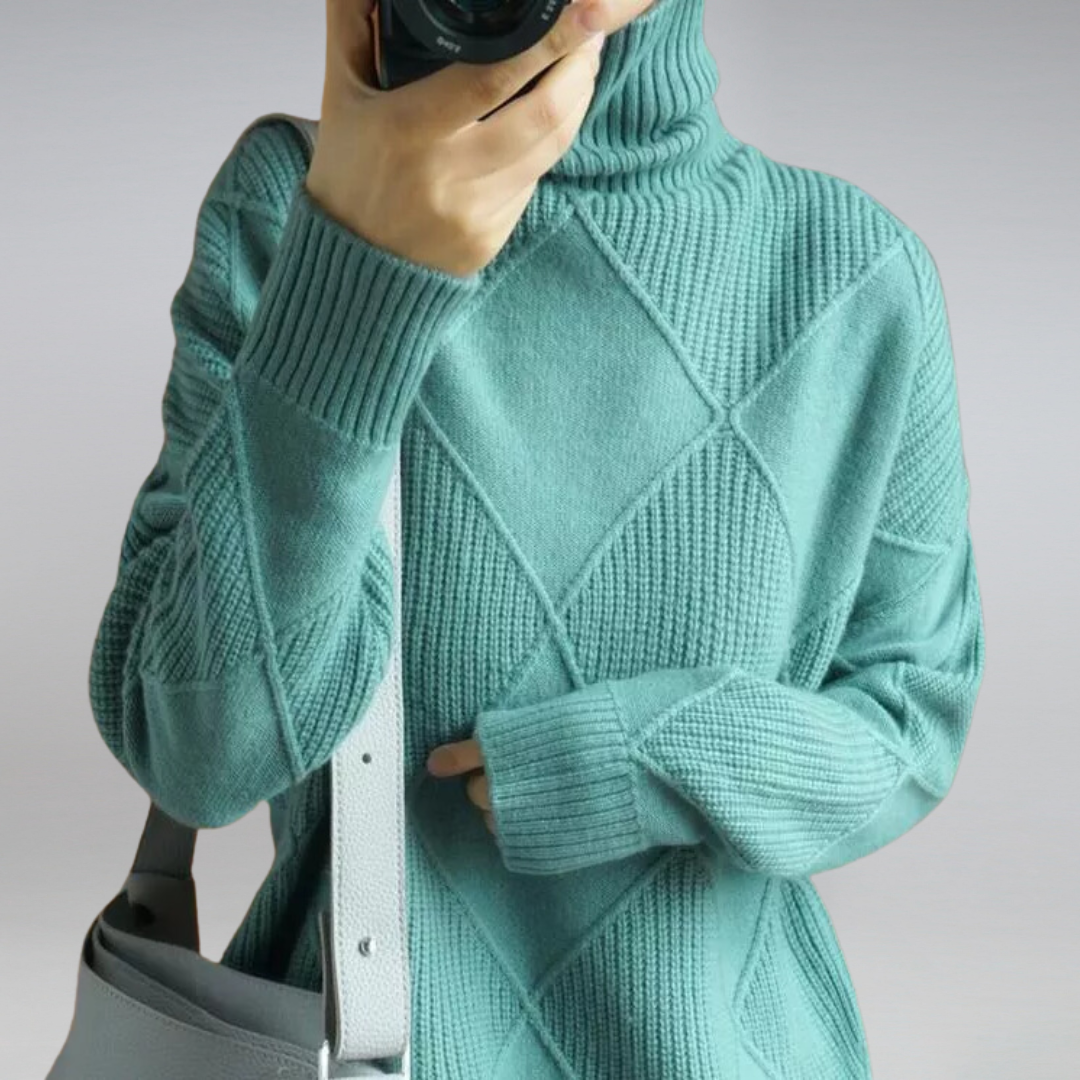 Camille - Trendy and cozy turtleneck sweater