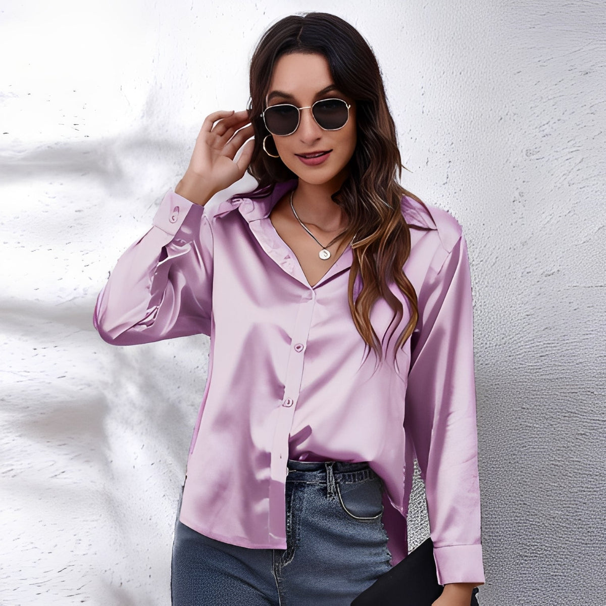 Haylee - Airy and lustrous blouse