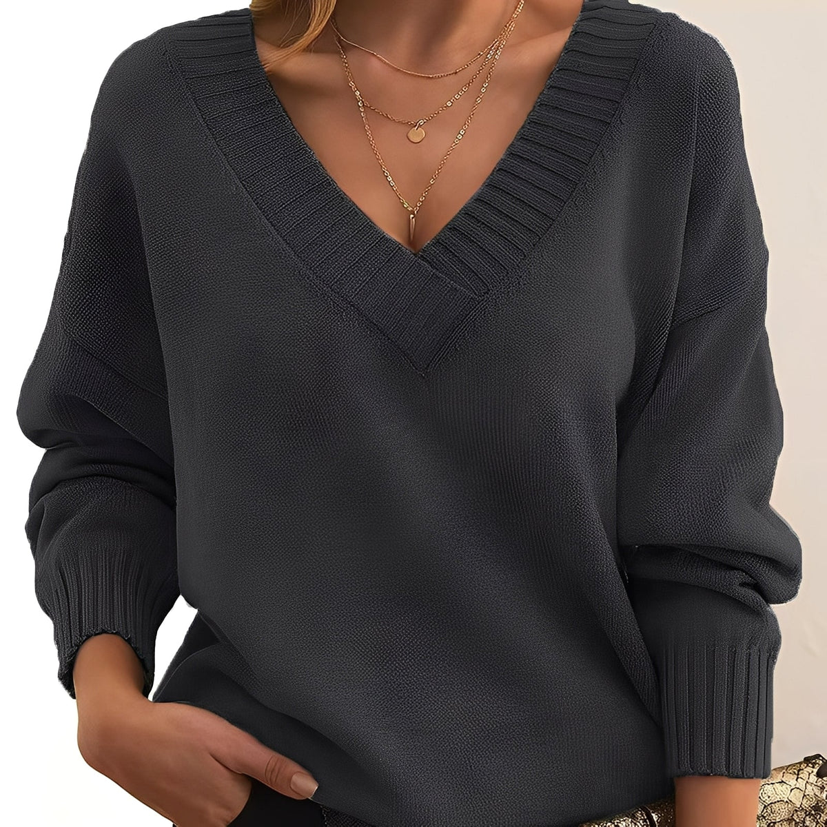 Elexa - Relaxed V-neck sweater