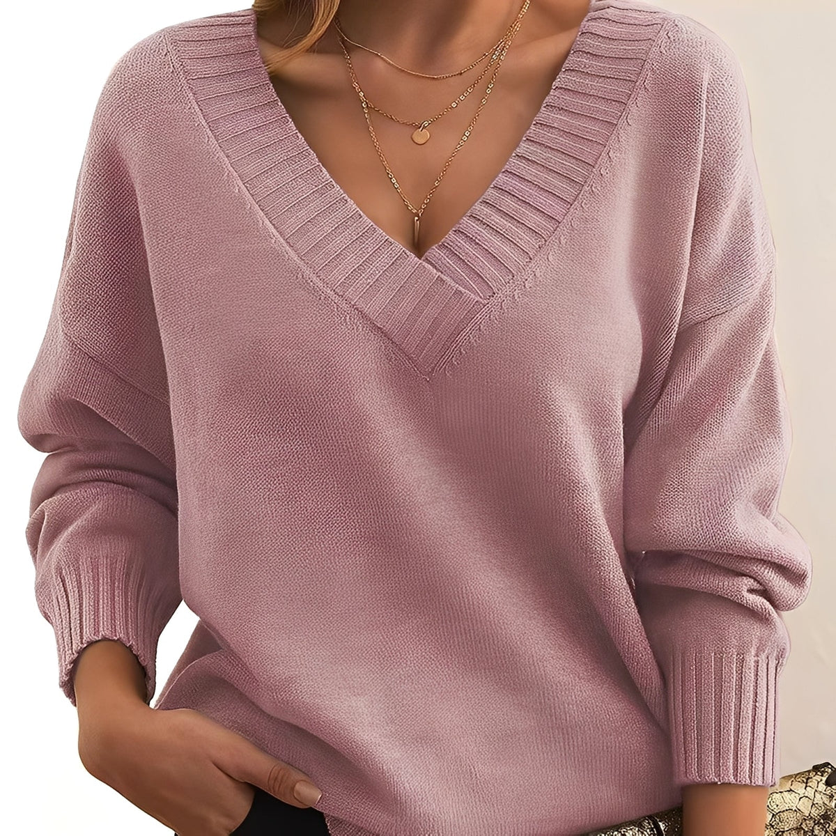 Elexa - Relaxed V-neck sweater