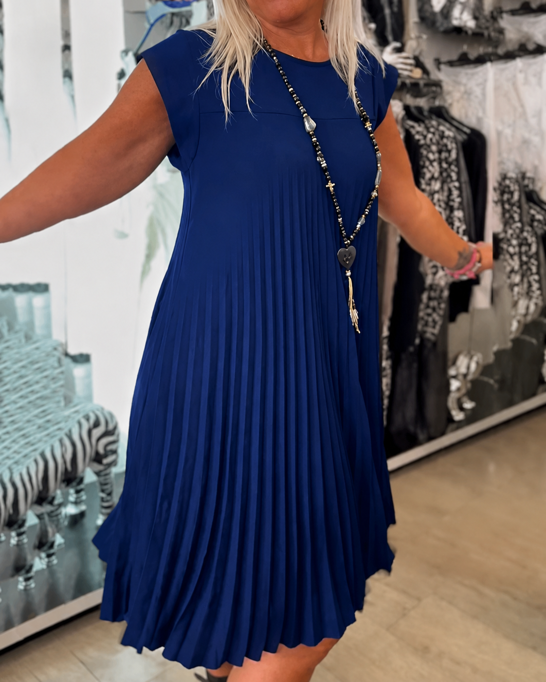Angélique - Relaxed Pleated Dress