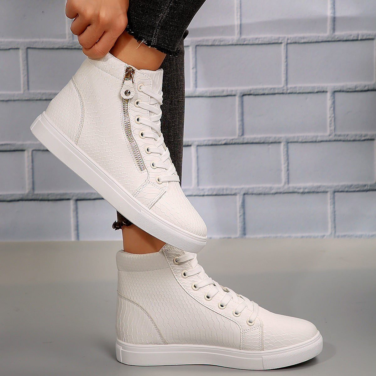 Daniella - Stylish Sneakers with Zipper for Women