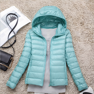 Lyndsay - Comfortable and stylish jacket with hood