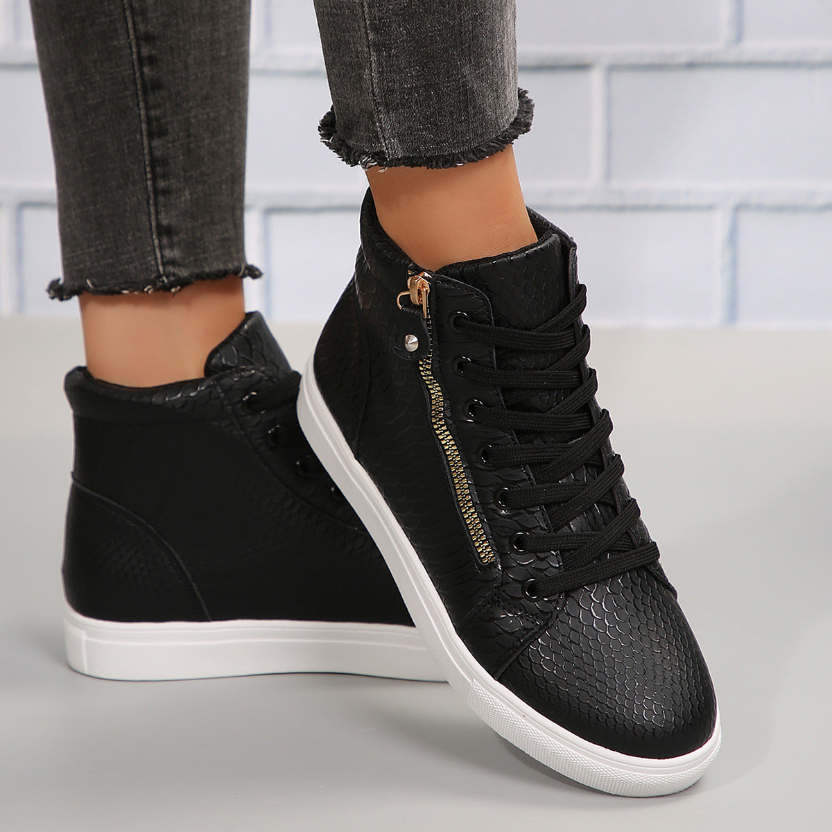 Daniella - Stylish Sneakers with Zipper for Women