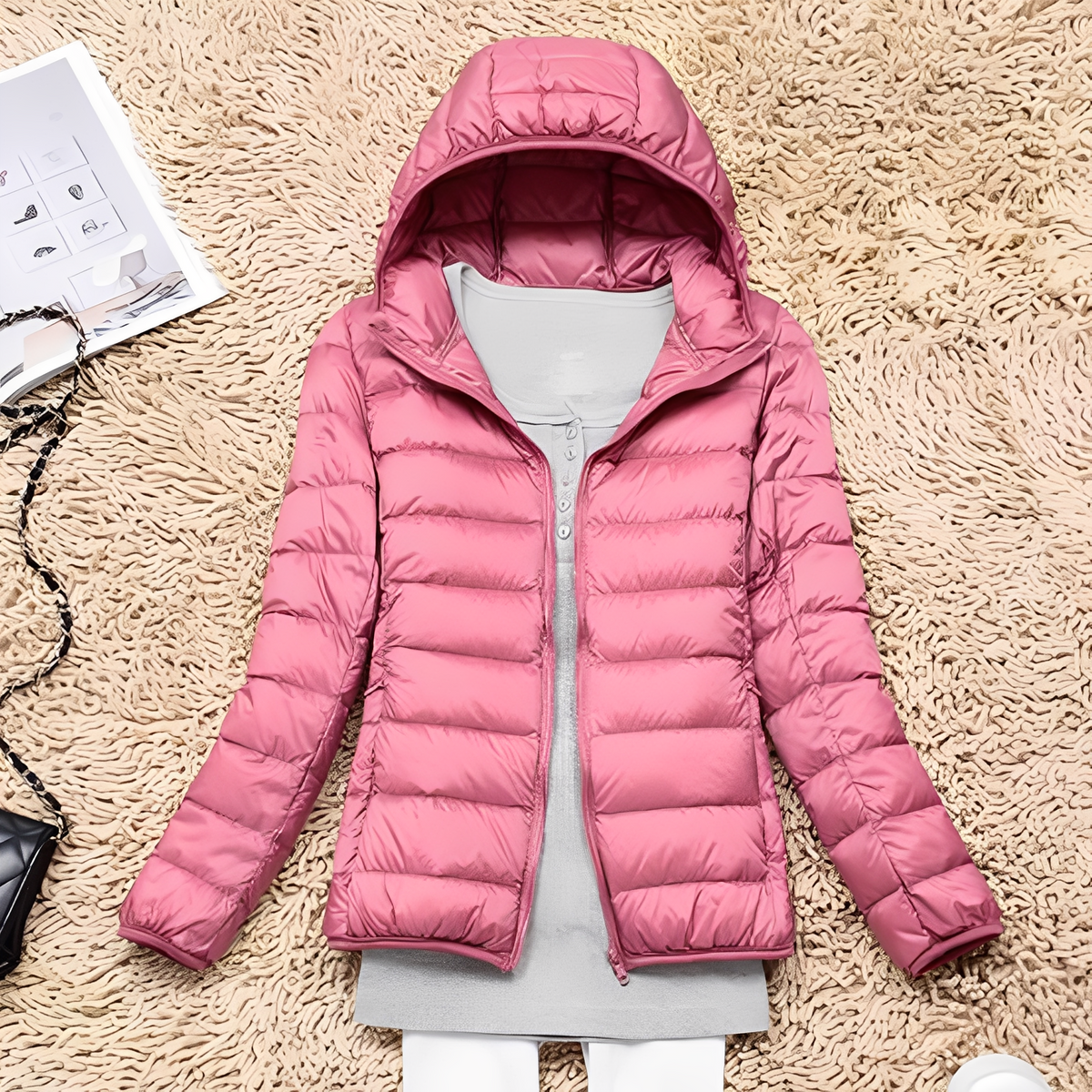 Lyndsay - Comfortable and stylish jacket with hood