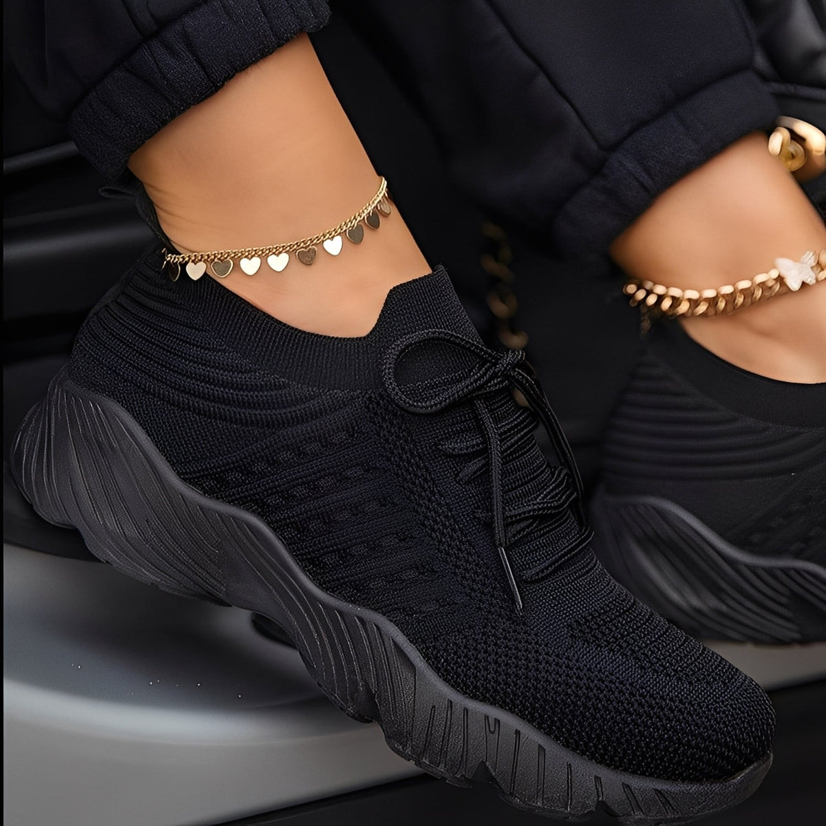 Axelle - Trendy and airy sneakers
