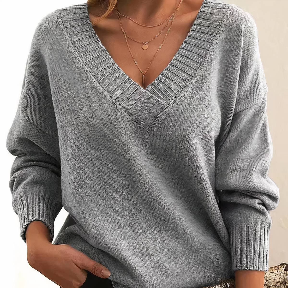 Autumn - Trendy and comfy V-neck sweater