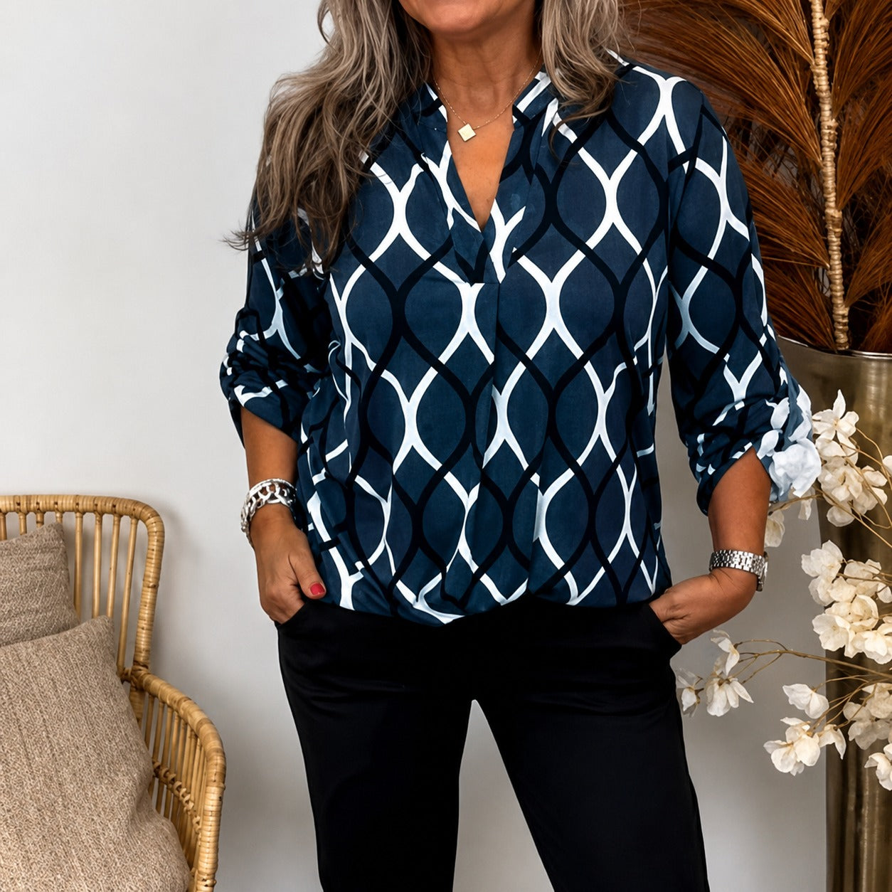 Nikhil - Loose Long Sleeved Blouse