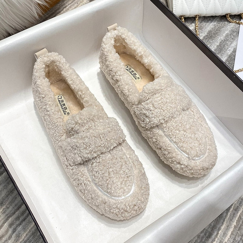 Azida - Comfortable, stylish, and snug shoes