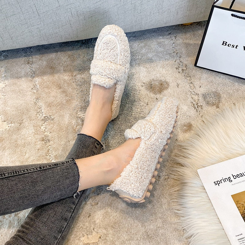 Azida - Comfortable, stylish, and snug shoes