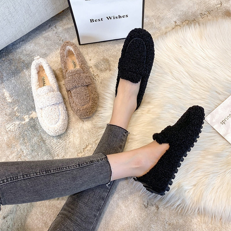 Azida - Comfortable, stylish, and snug shoes