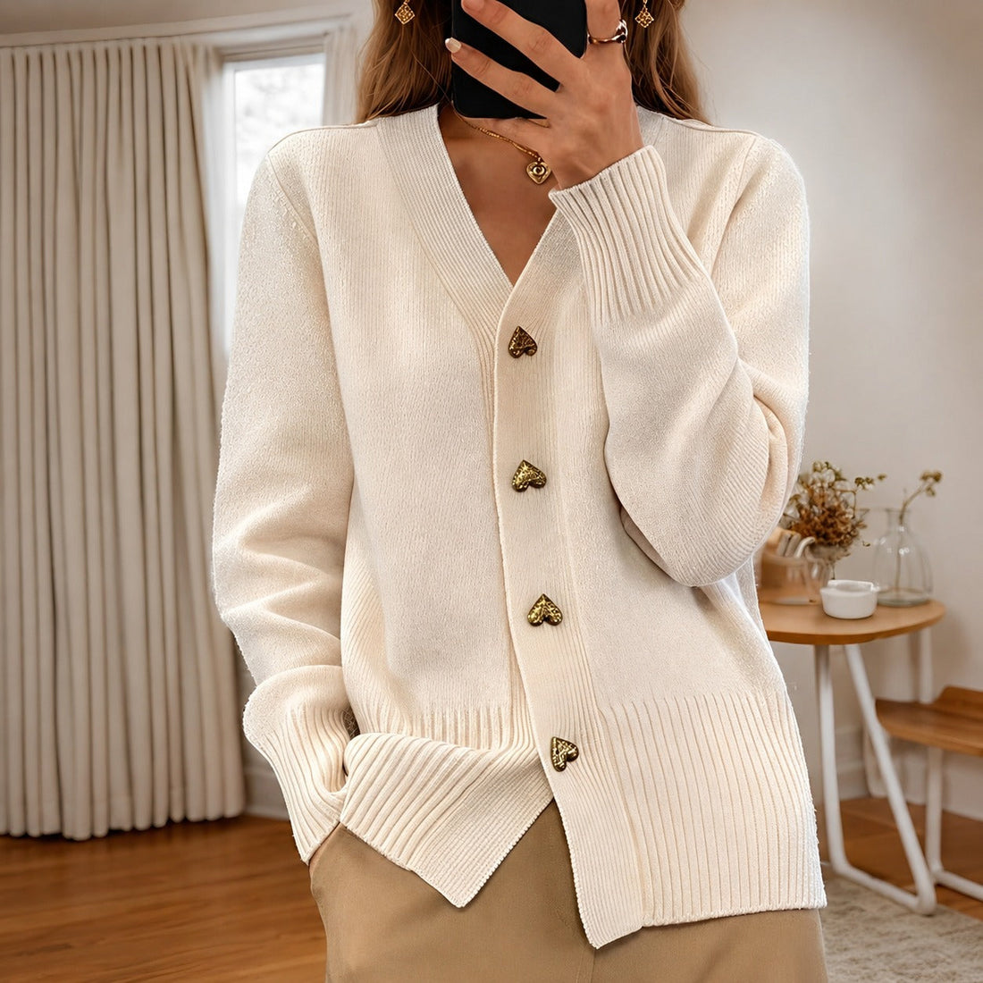Annalee - Elegant and Stylish Sweater