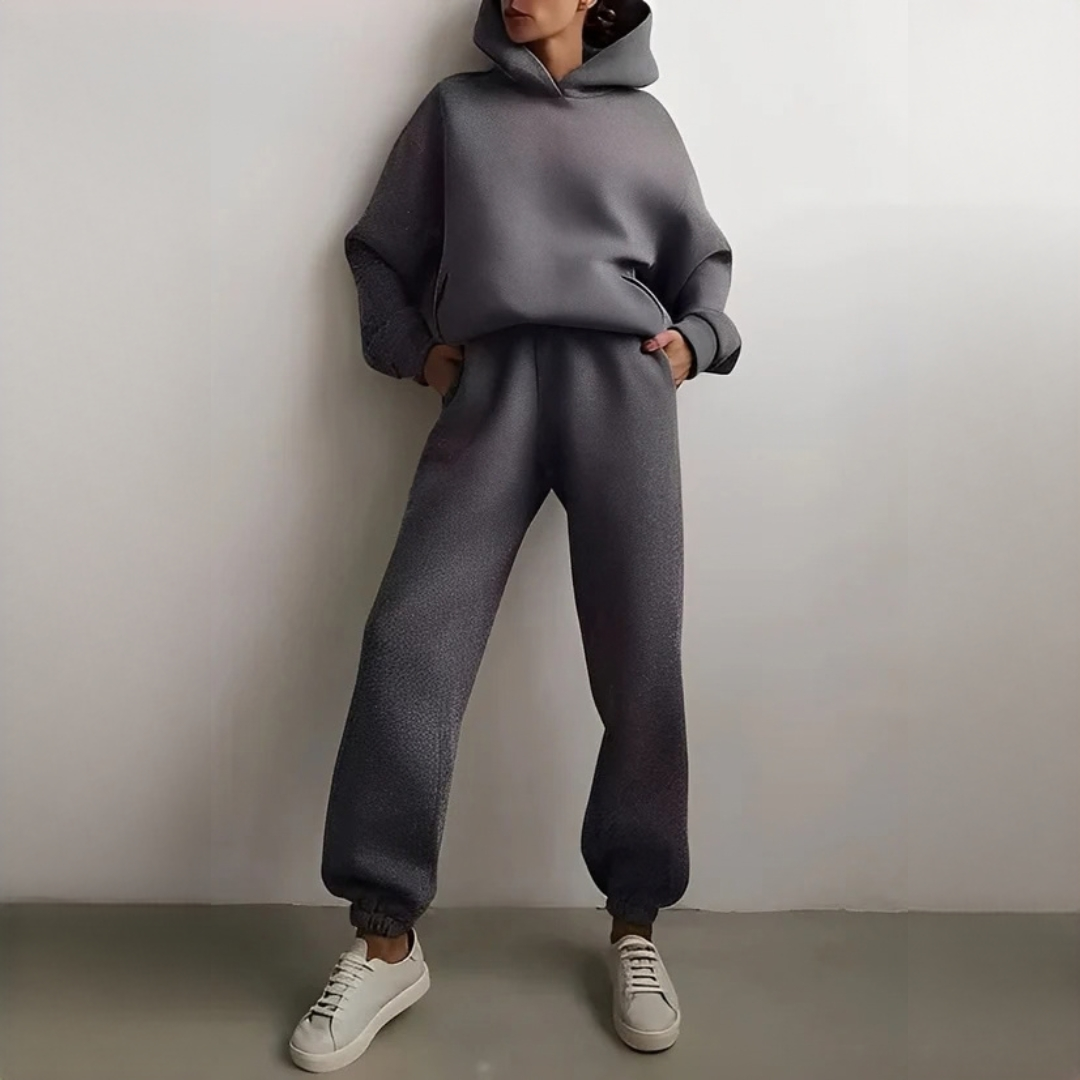 Adelia - Cozy and warm hoodie set