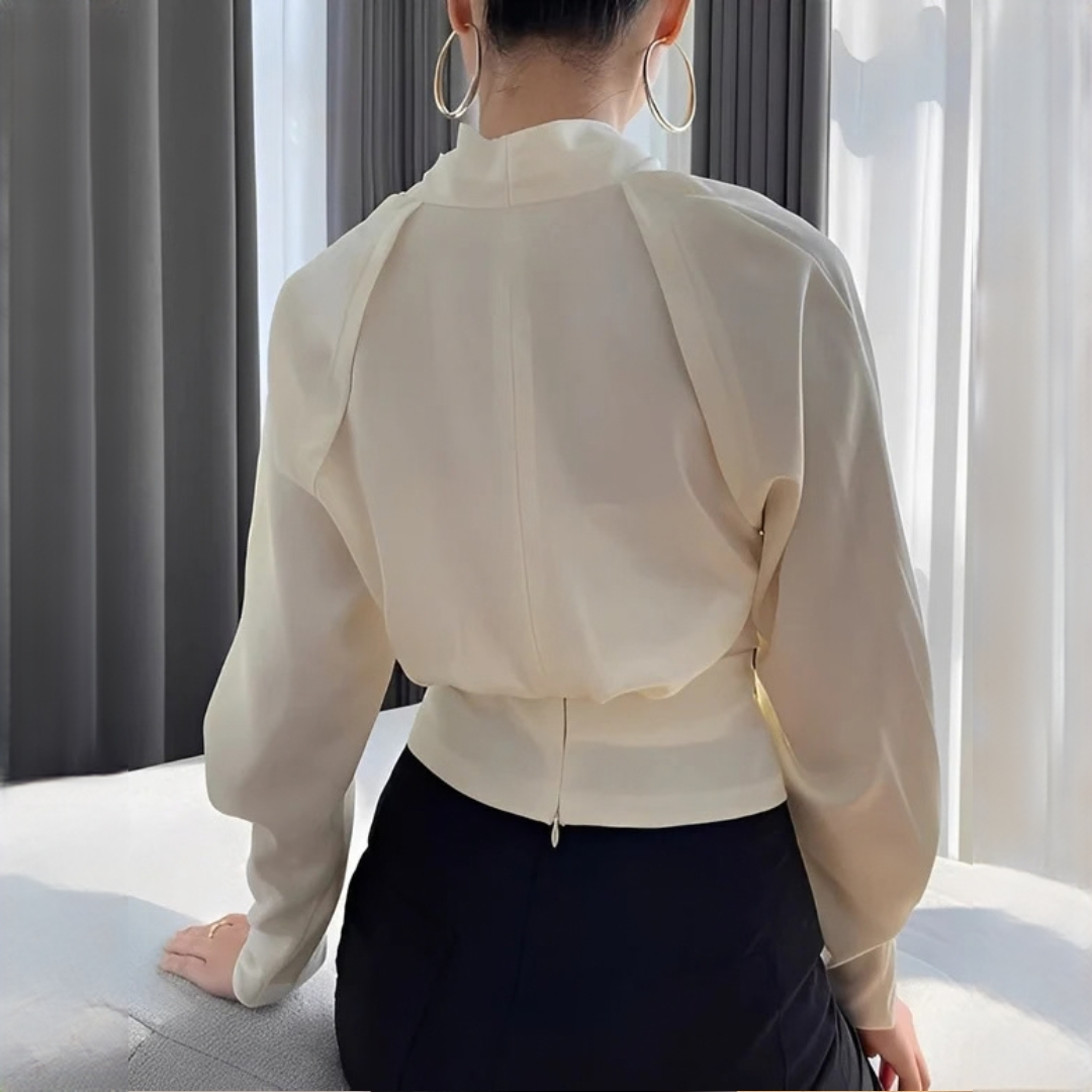 Annora - Fashionable and refined long-sleeve blouse