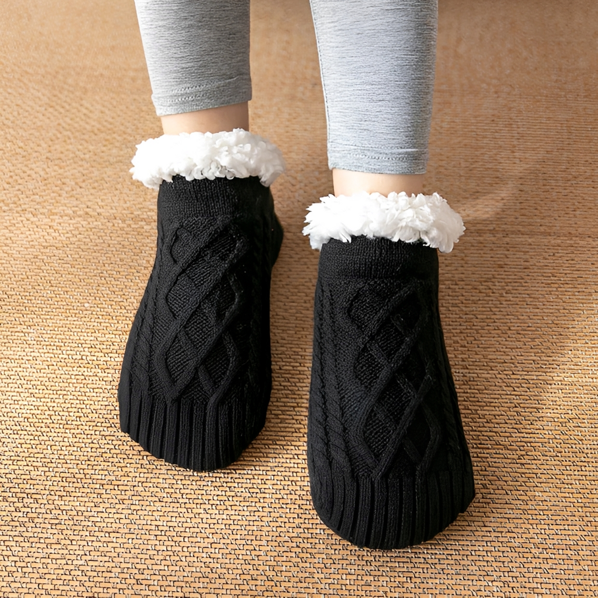 Raquel - Warm and comfy socks