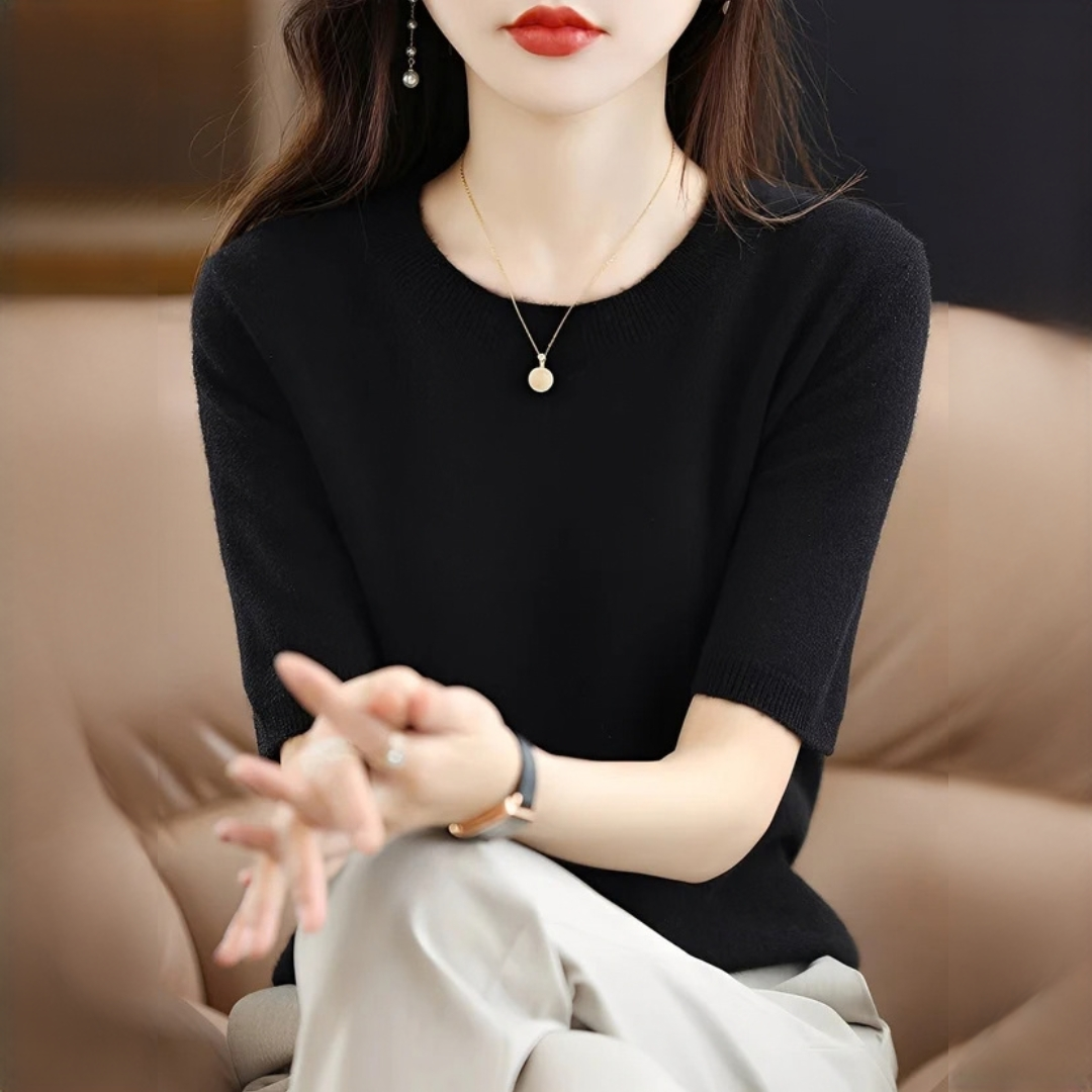 Blandine - Elegant and smooth T-shirt