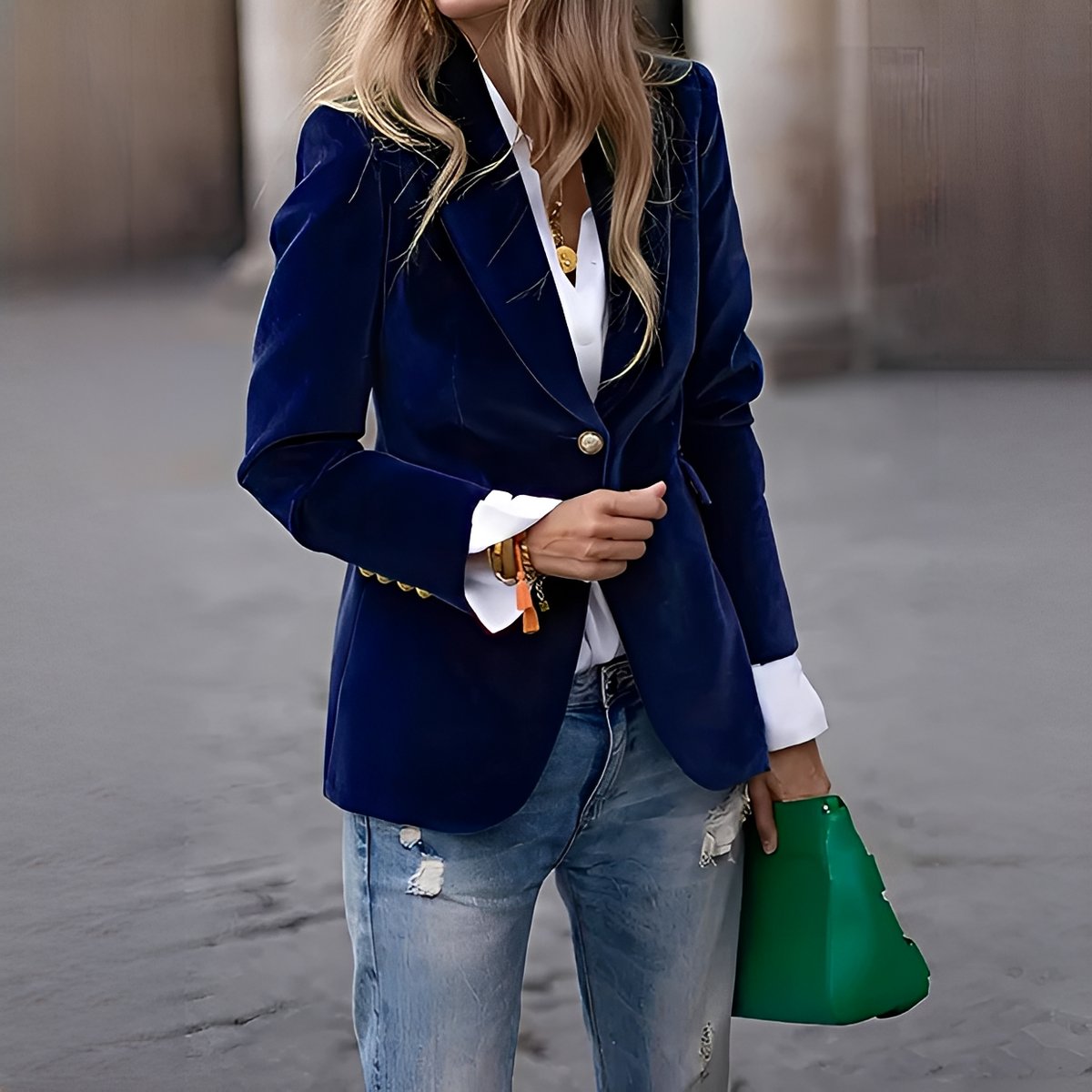 Alise - Warm, elegant, and fashionable blazer