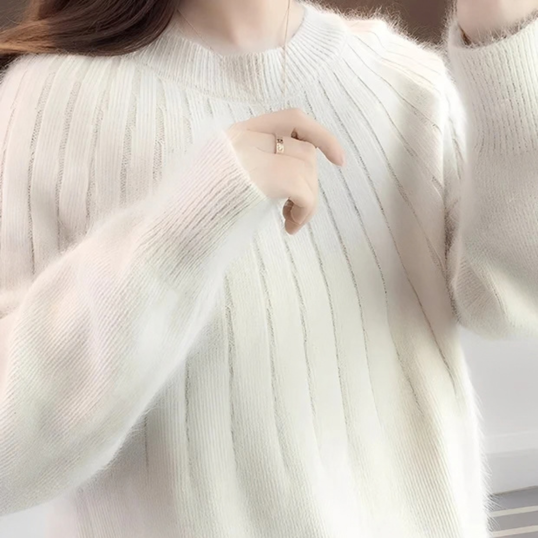Josslyn - Stylish and comfy sweater