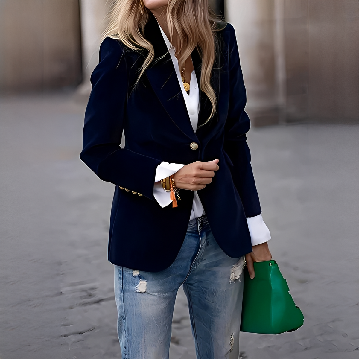 Alise - Warm, elegant, and fashionable blazer