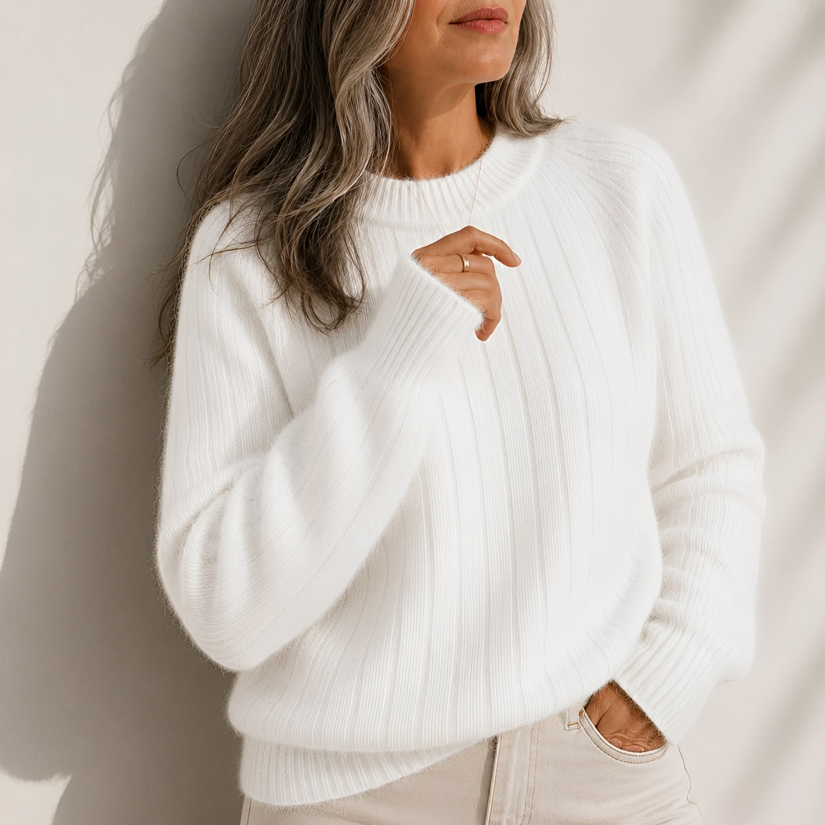 Conie - Stylish and cozy sweater