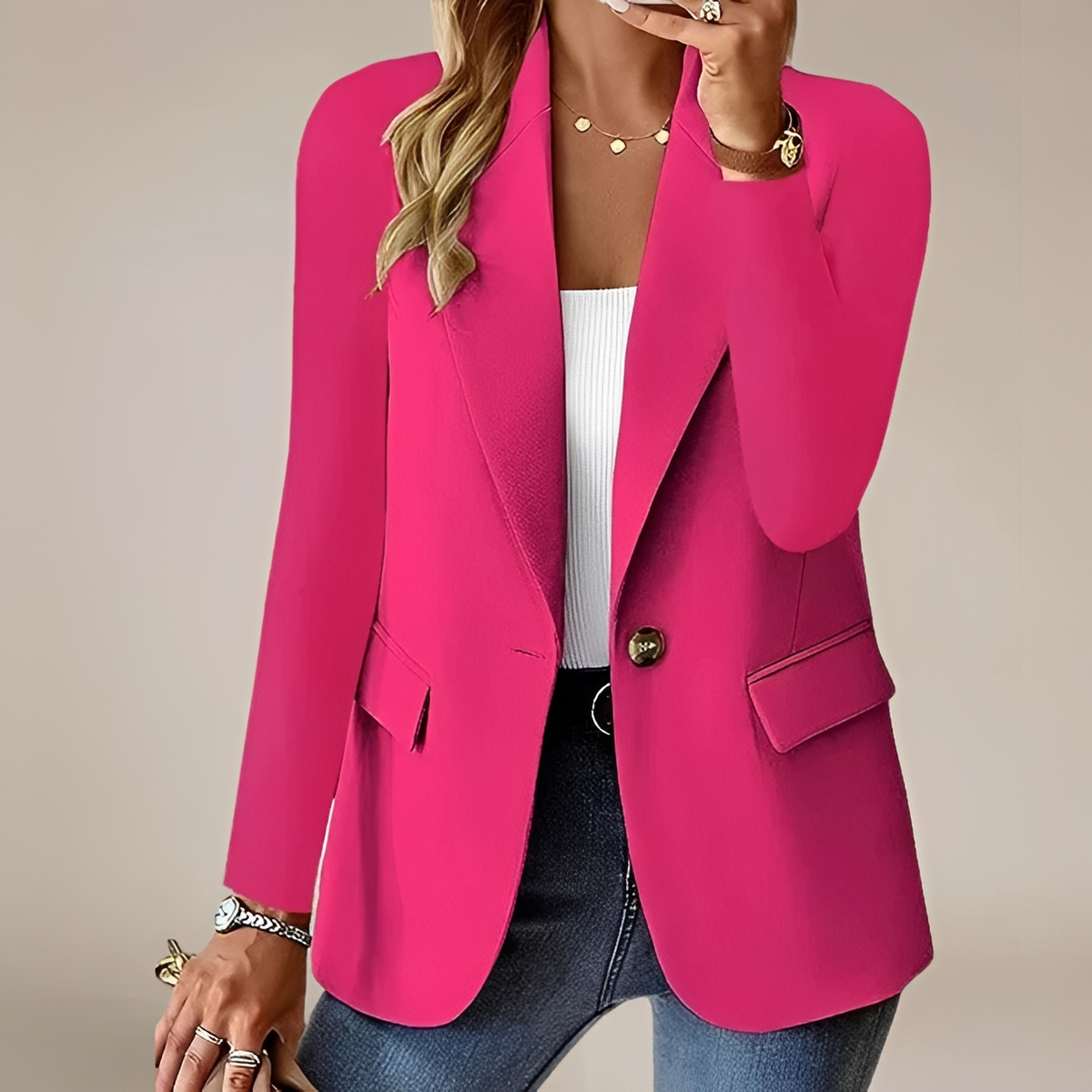 Maricar - Elegant and modern blazer