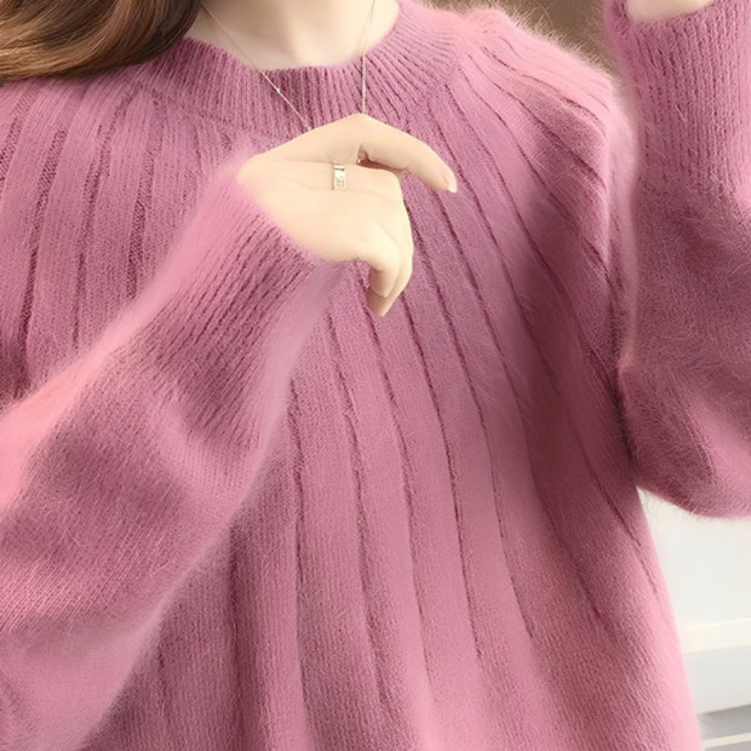 Josslyn - Stylish and comfy sweater