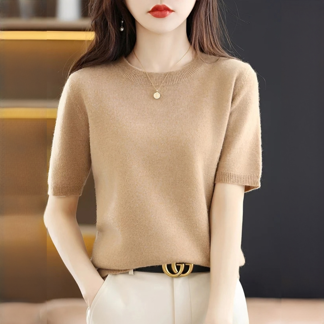 Blandine - Elegant and smooth T-shirt