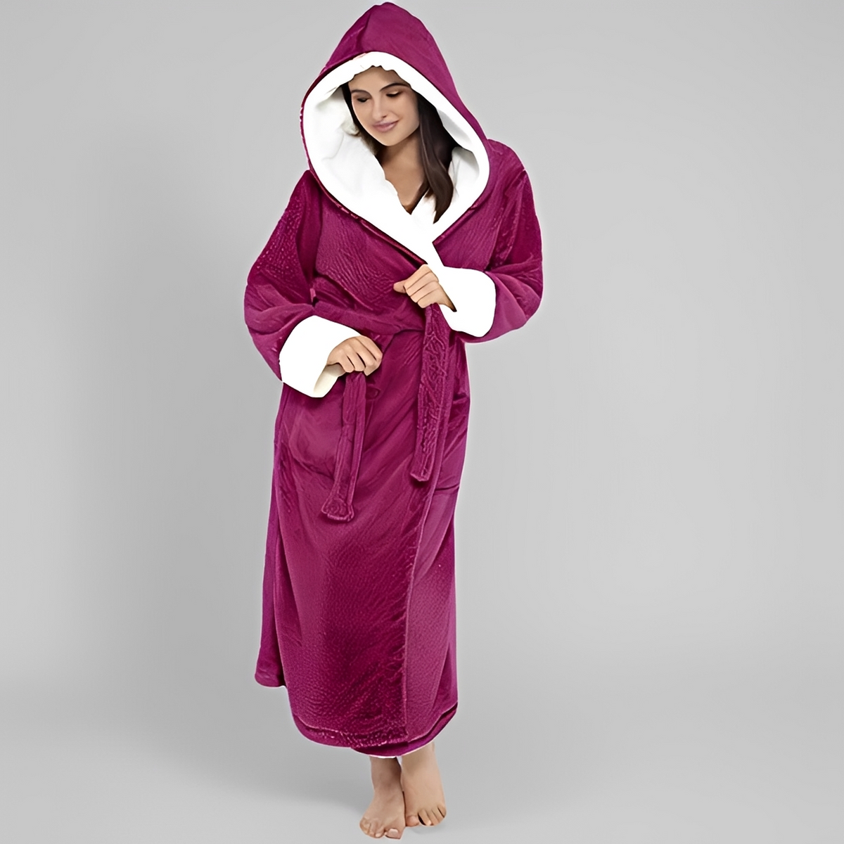 Carleta - Warm and fashionable hooded robe
