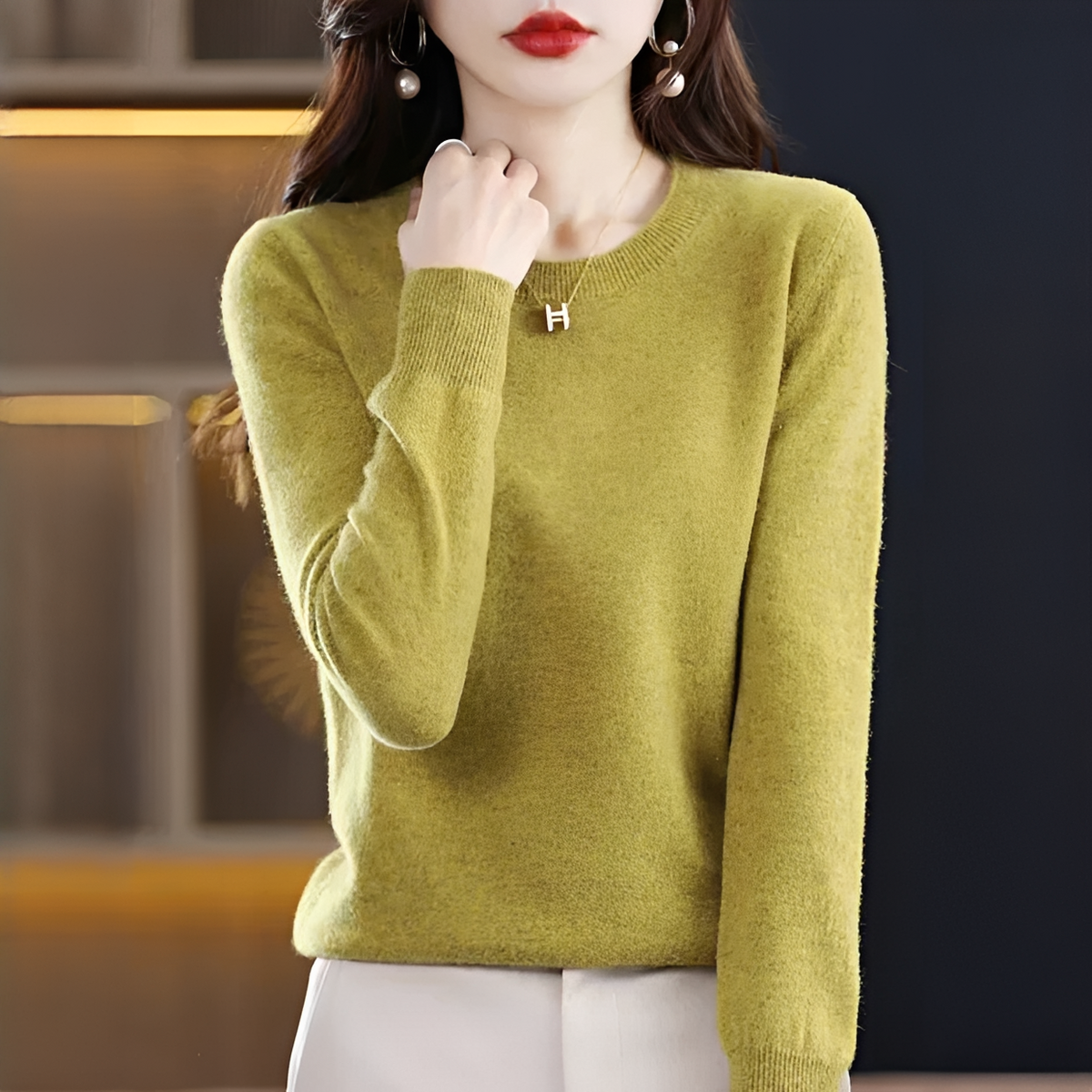 Shynna - Stylish and gentle round-neck sweater