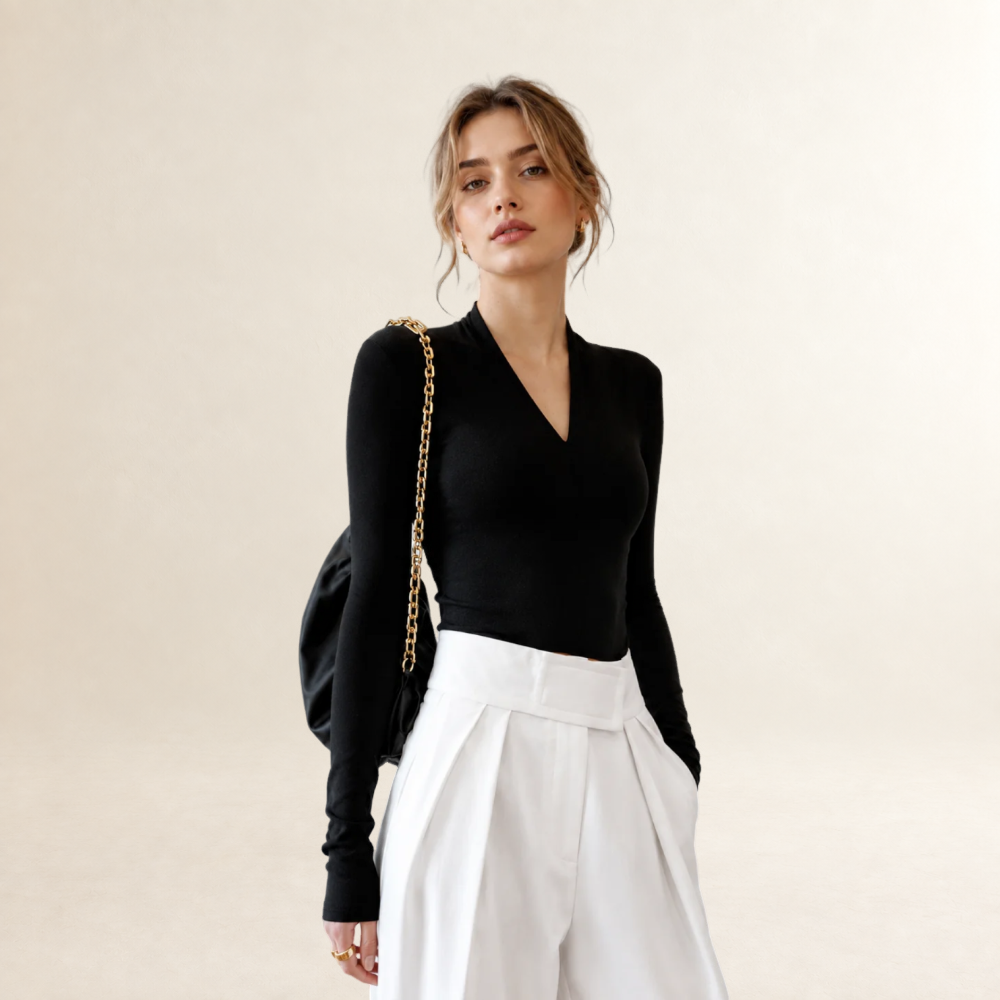 Women's long sleeve shirt V-neck regular fit slim silhouette