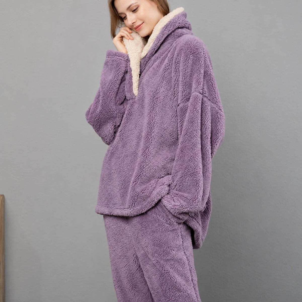Women's Loungewear Set - Cozy Pajama Top with Hooded Collar and Pants