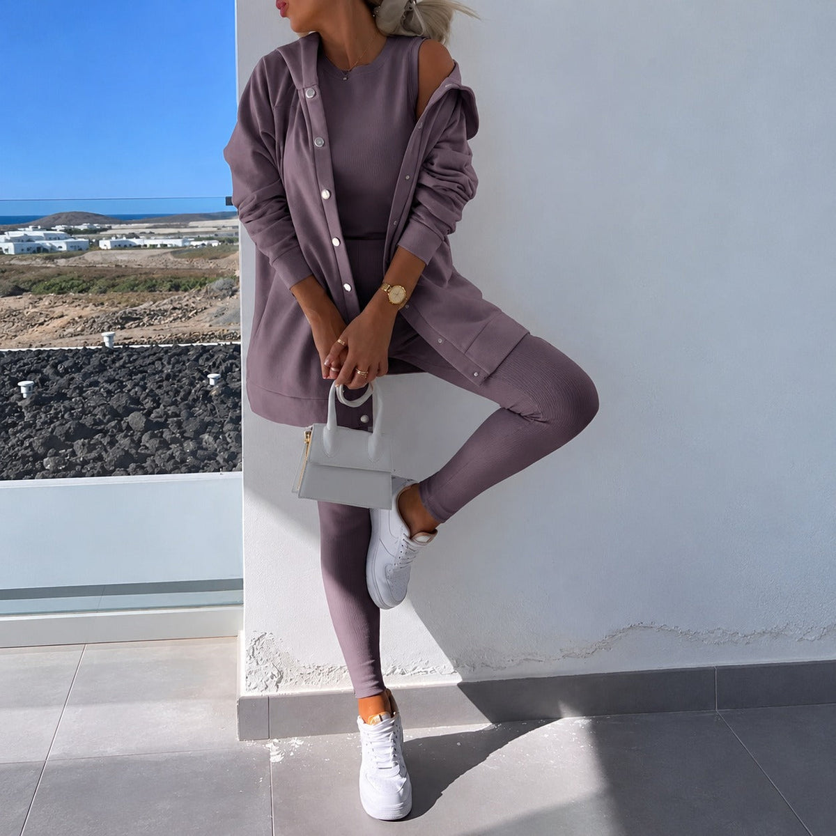 Women's Set of Long Sleeve Cardigan with Button Placket and Tight Leggings