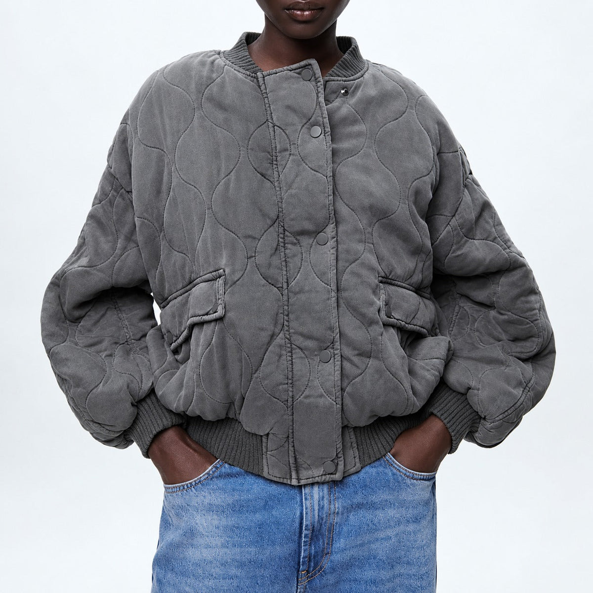 Women's Quilted Jacket - Oversized Fit with Snap Closure and Pockets