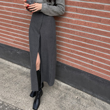 Women's waist maxi skirt with high waist and slit detail