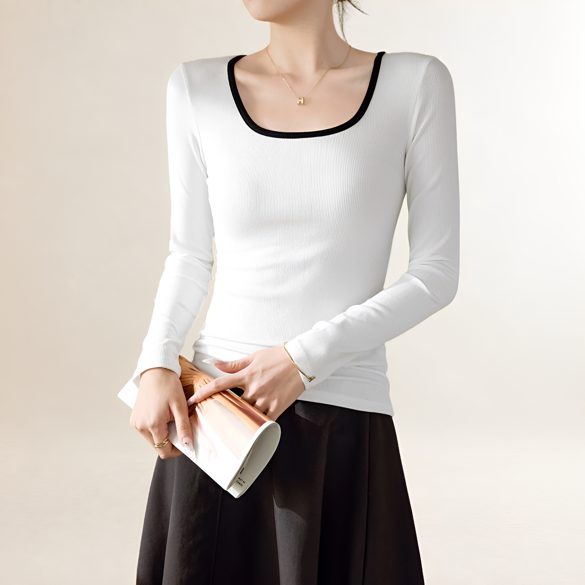 Women's Top Long Sleeve Square Neckline Contrast Detail Regular Fit