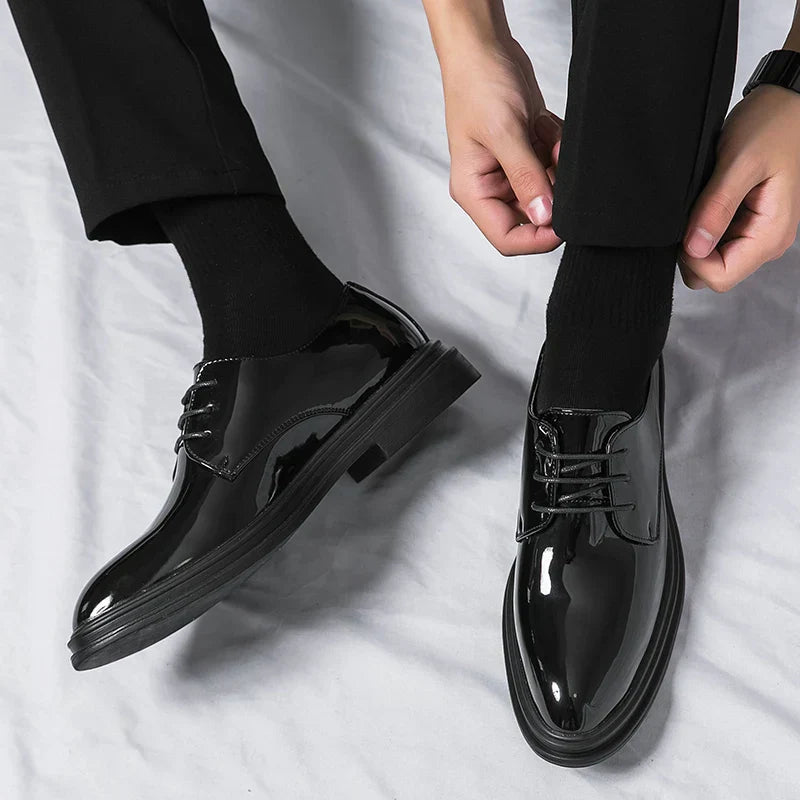 Men's Derby Shoes Shiny Upper Material Lacing Classic Cut
