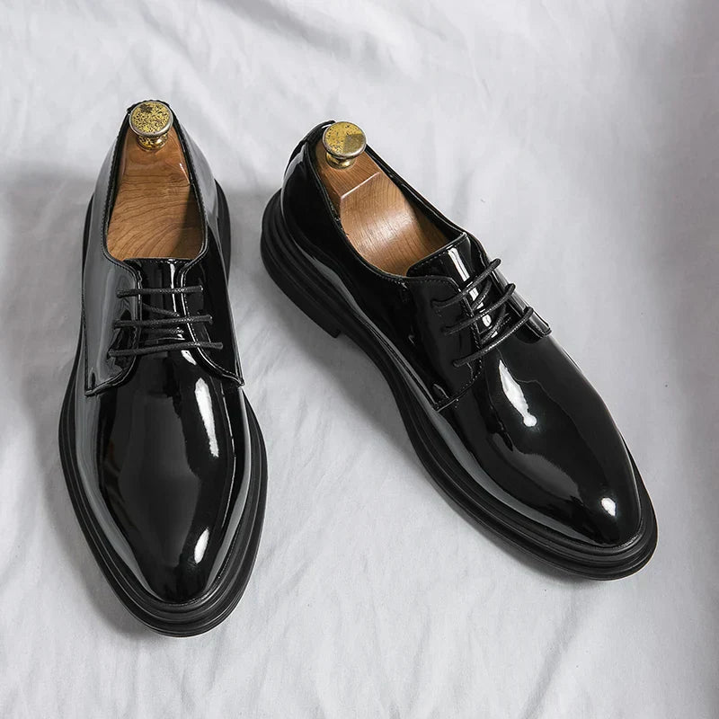 Men's Derby Shoes Shiny Upper Material Lacing Classic Cut