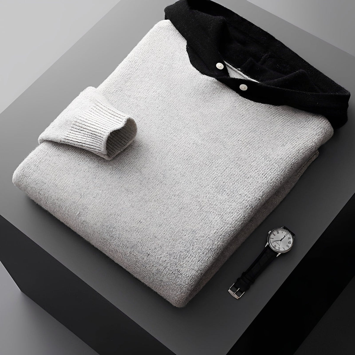 Men's hoodie with button closure and contrast collar - Regular fit