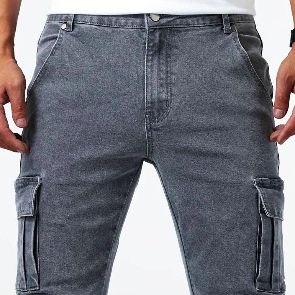 Men's slim fit stretch cargo jeans with side pockets
