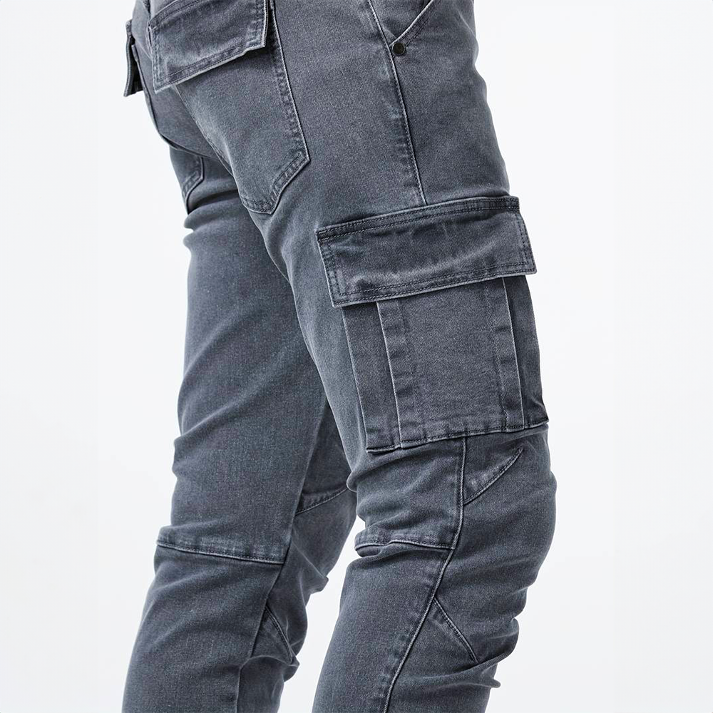 Men's slim fit stretch cargo jeans with side pockets