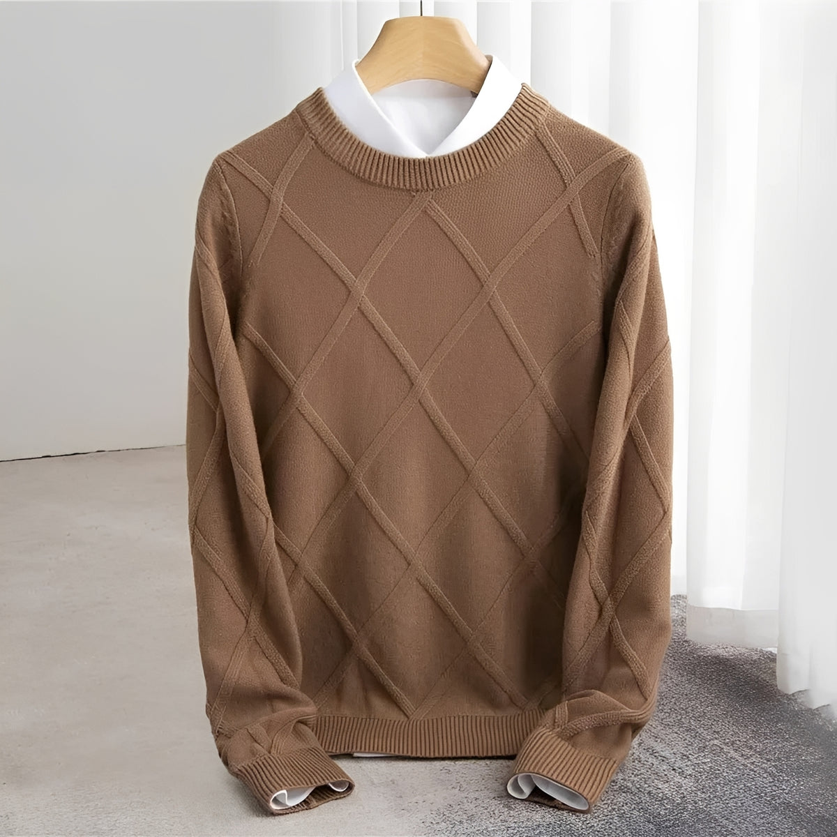 Men's Sweater - O-Neck, Argyle Pattern, Ribbed Cuffs, Regular Fit